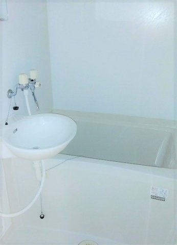 レオパレスサンクレール柏Cの浴室