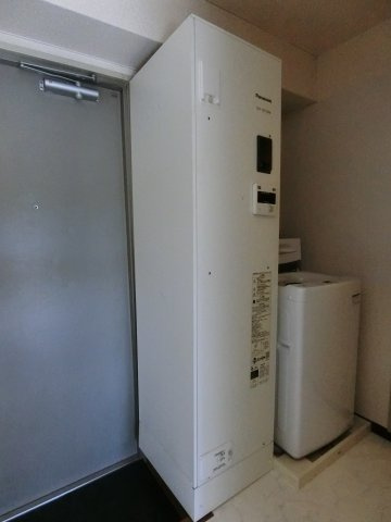 レジデンス梅小路の設備|電気温水器