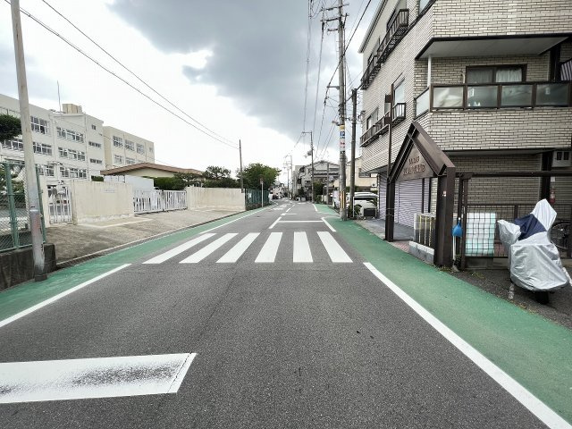 コーポブランシェの周辺