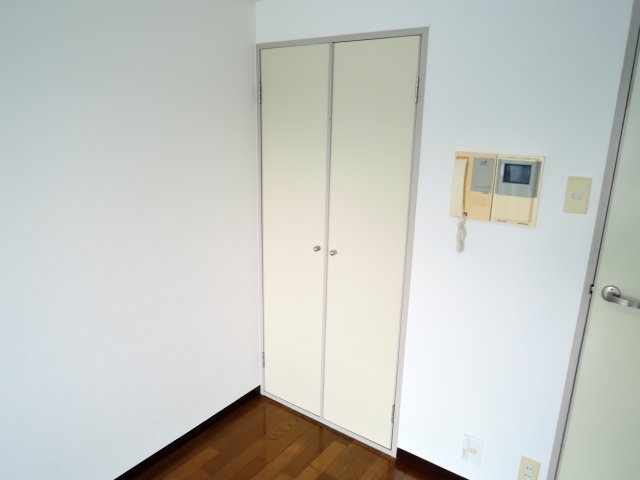 高槻市城西町の賃貸マンションの収納