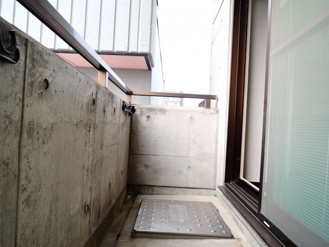 高槻市城西町の賃貸マンションのバルコニー