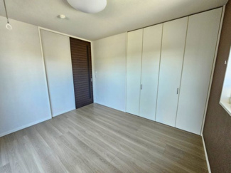 【寝室】 | エアフォルク河原 | 室内物干しもあります