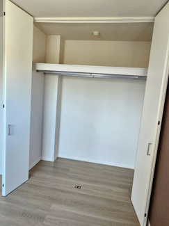 【収納】 | エアフォルク河原 | 奥行きのあるクローゼット仕様です