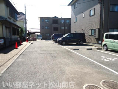 【駐車場】 | フォブール白石　A棟