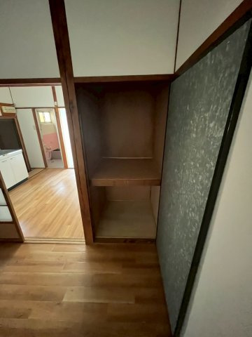 川端貸家の収納