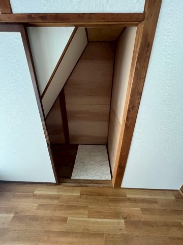 川端貸家の収納