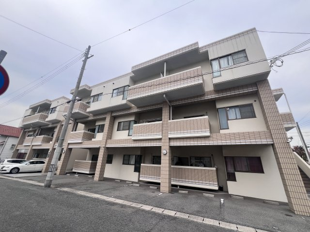アルテメゾン弐番館の外観