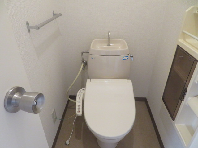 コーポ向陽台Aのトイレ