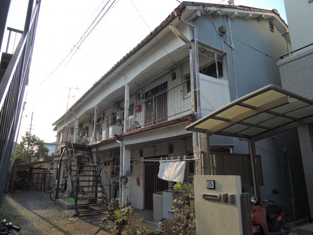 昭和台ハイツの外観