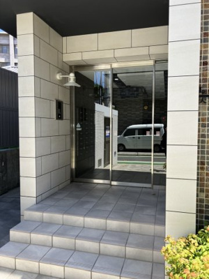 【エントランス】 | Legend大学通り　★プライスホームなら仲介手数料が割引価格です★