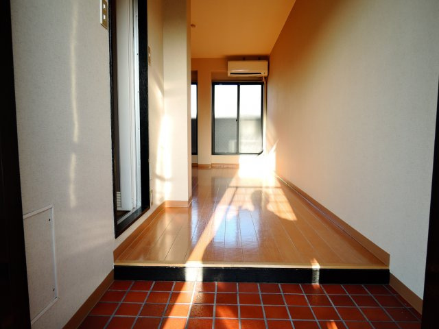 コトブキパークハイツの玄関