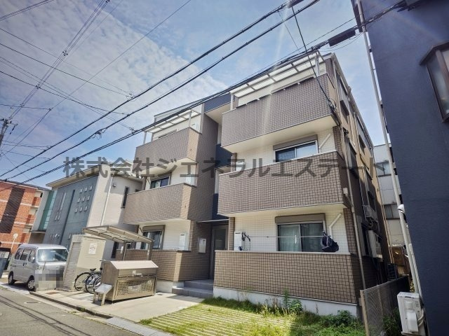 メゾンドリュクルの外観|外観は落ち着いています