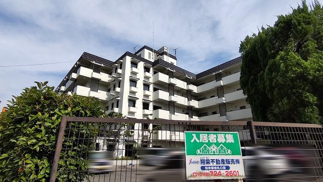 箕面市半町３丁目の賃貸マンションの外観