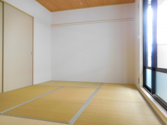 サンライフ川添の内装