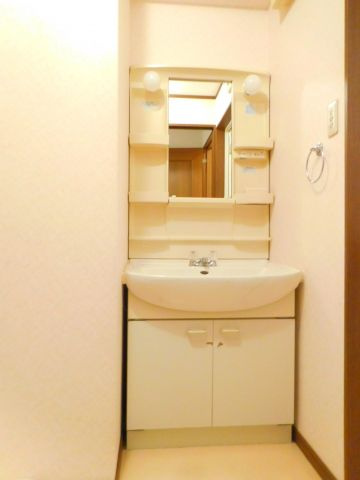 高槻市中川町の賃貸マンションの洗面所