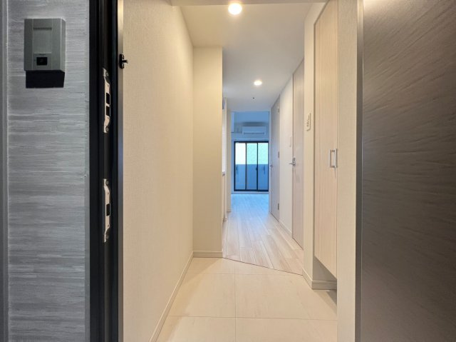 S-RESIDENCE難波大国町Deuxの玄関