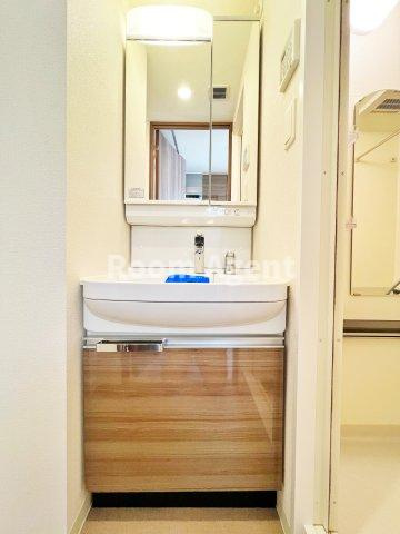 プレサンス久屋大通公園セラフィの洗面所