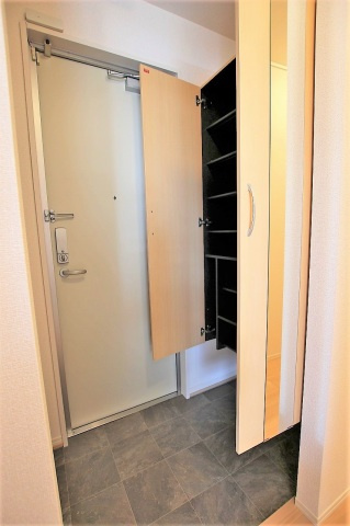 グリーンコートの玄関