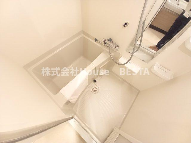 ララプレイス三宮ルミナージュの浴室