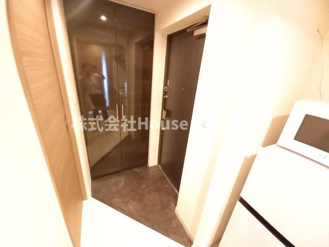 ララプレイス三宮ルミナージュの玄関