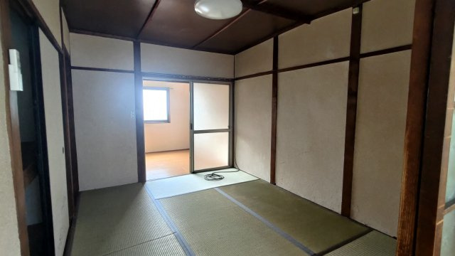 赤大路大磯貸家の寝室