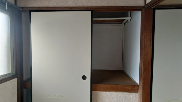 赤大路大磯貸家の収納