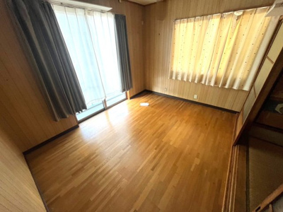 【洋室】 | 北新町6丁目貸家