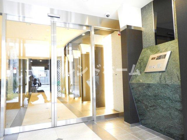 プレサンス本町エクストラのエントランス|選べる家電プランあり！！