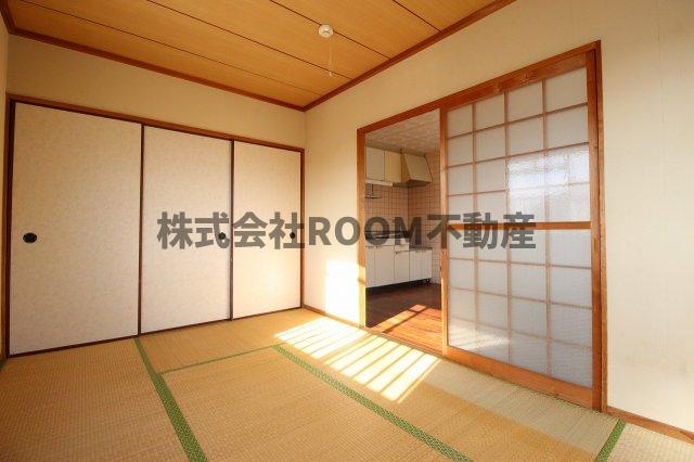 クレストコーポⅡの和室|明るい和室です