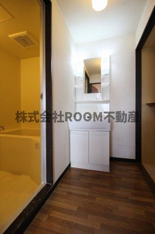 クレストコーポⅡの洗面所|コンパクトで使いやすい洗面所