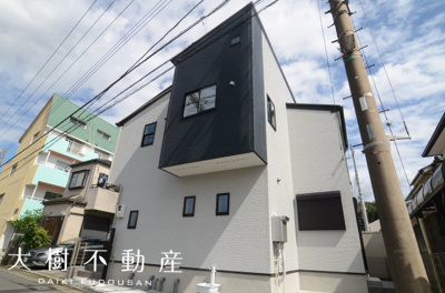 【外観】 | 海老名市国分北２丁目　新築戸建て　全１棟　【仲介手数料無料】 | 宅地建物取引士による不動産のご説明・現地のご案内、住宅金融普及協会住宅ローンアドバイザーが住宅ローンのアドバイスから融資実行までのお手伝いをしっかりサポートします♪