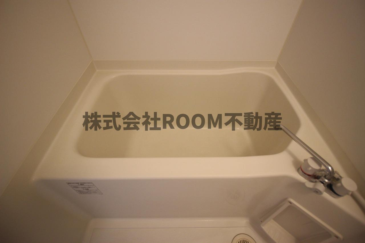 フローリアンの浴室|落ち着いた空間のお風呂です