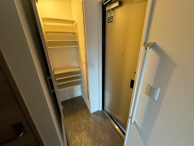 D-residence辻子の玄関