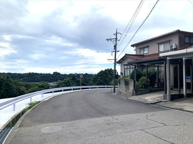 【前面道路含む現地写真】の画像