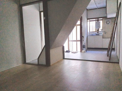 【居間・リビング】 | 宮之阪3丁目（テラスハウス） | リビングになります。
