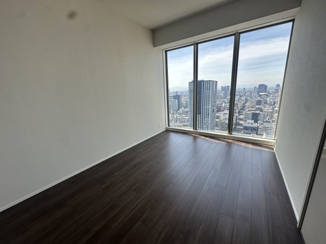 プレミストタワー靱本町の洋室