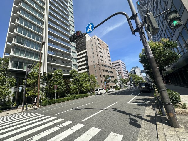 プレミストタワー靱本町の周辺