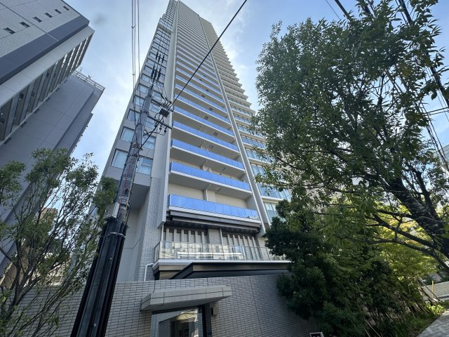 プレミストタワー靱本町の外観