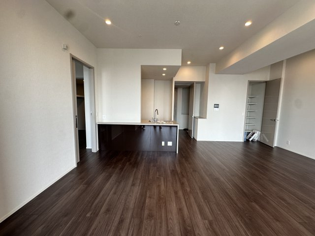 プレミストタワー靱本町の居間・リビング