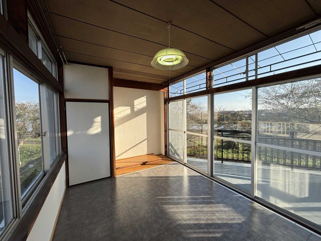 県南ビルの内装