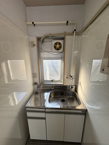 県南ビルのキッチン