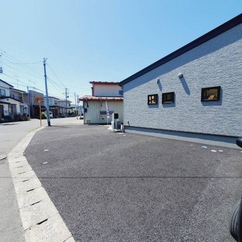 小中野3丁目平屋【LALA SELECT】の駐車場