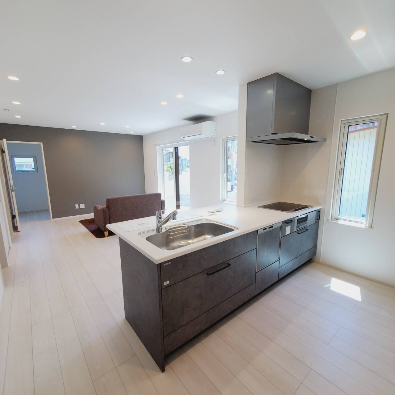 小中野3丁目平屋【LALA SELECT】の居間・リビング