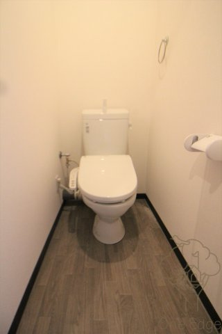 みおつくし十三のトイレ