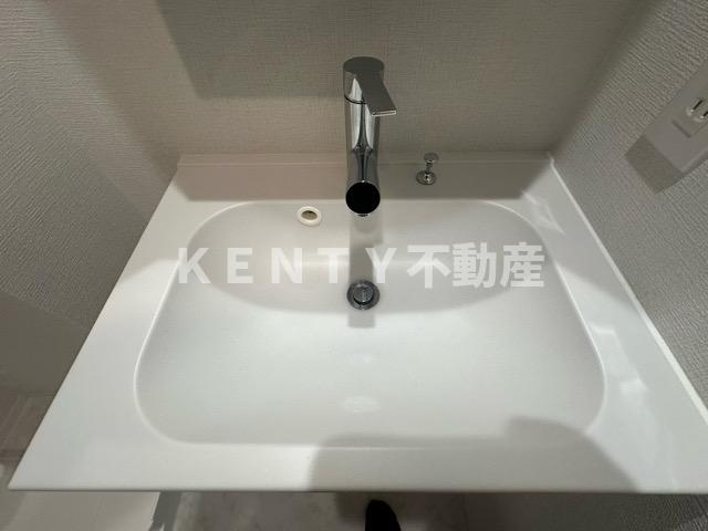 【洗面所】 | ドゥーエ梅屋敷 | ゆったりとスペースのある洗面所