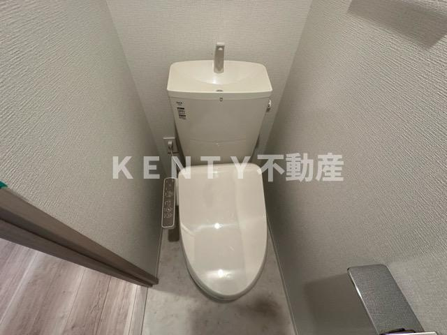 【トイレ】 | ドゥーエ梅屋敷 | コンパクトで使いやすいトイレです