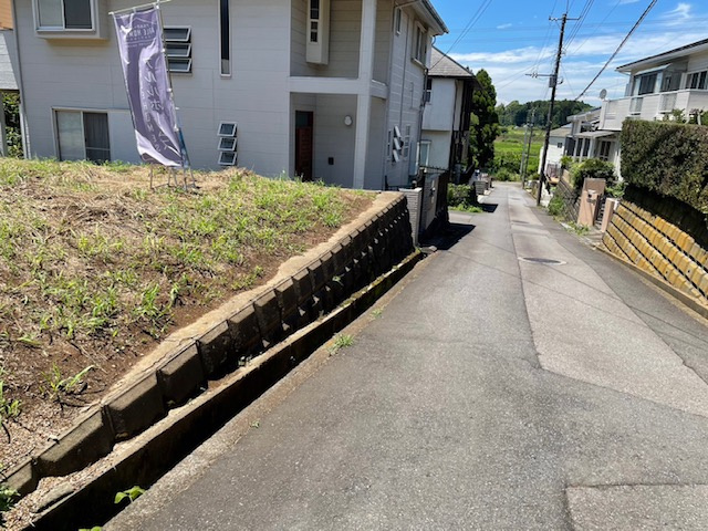 【前面道路含む現地写真】の画像
