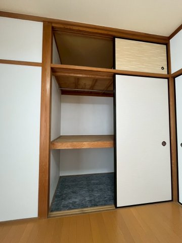 城南ビルの収納