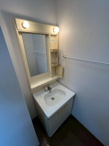 城南ビルの洗面所