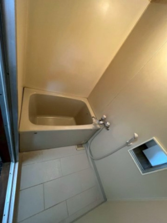 城南ビルの浴室